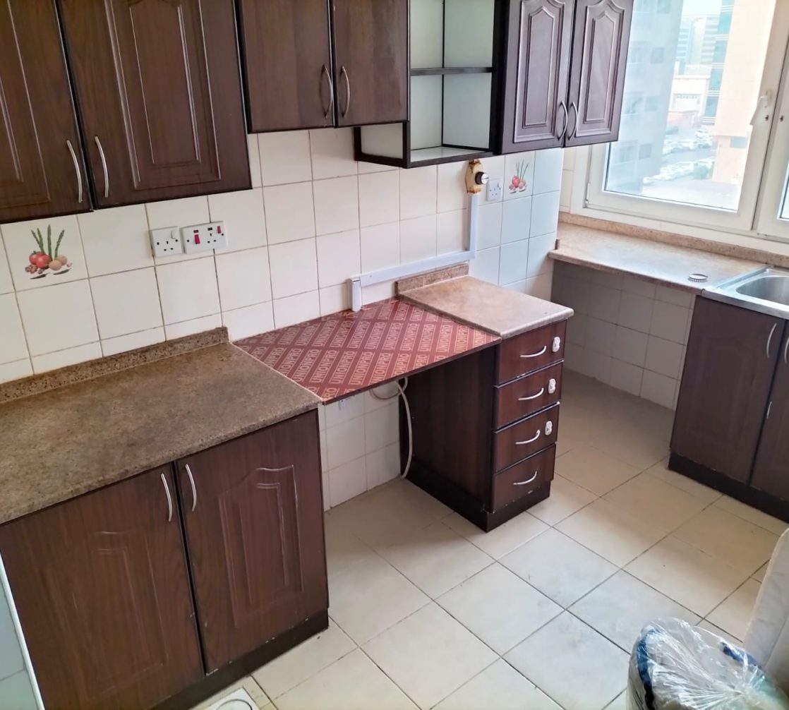 Family sharing room available ewaar