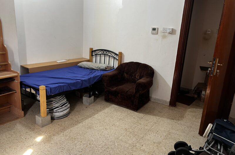 Daily basis room available Shabia 12 Near Zia medical ewaar